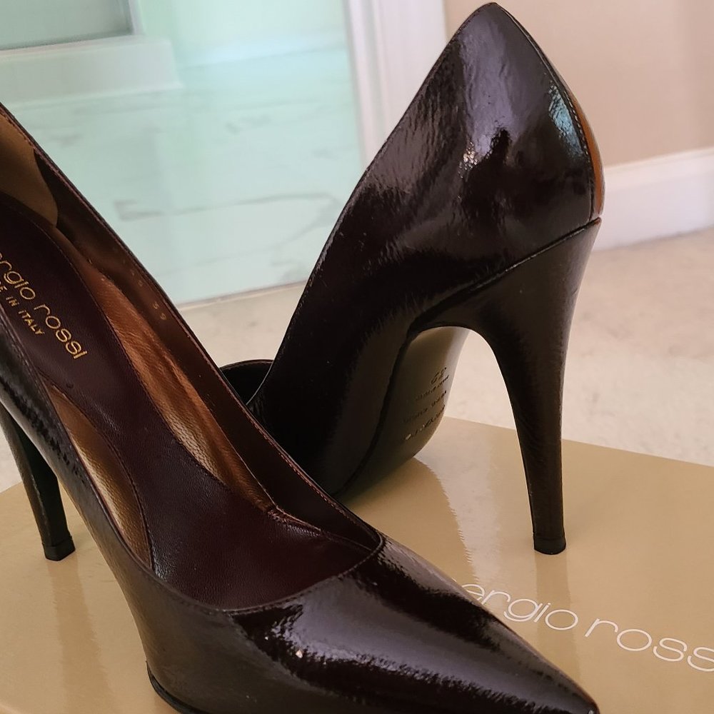 Sergio Rossi, Size 8, Plum Patent Leather Pumps